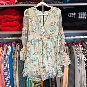 Rosevelvet mint/tan floral long sleeve button back keyhole lined dress S NWT